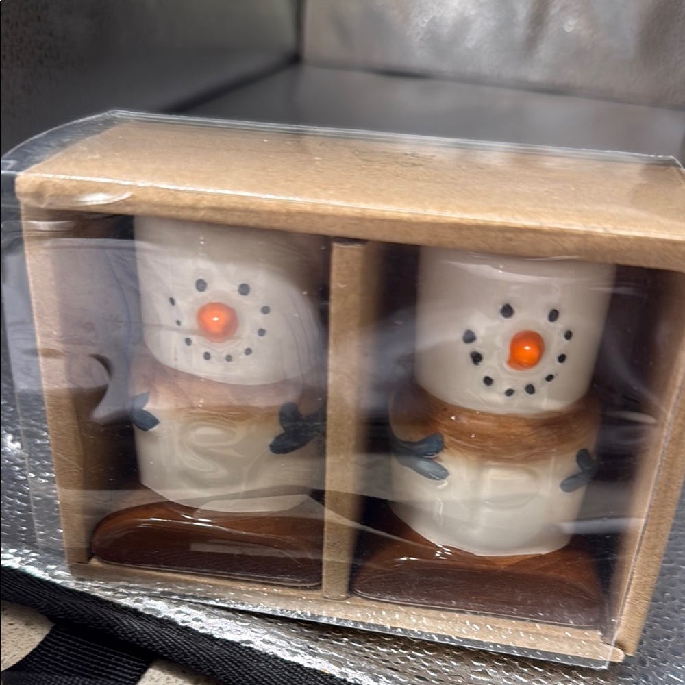S’mores Snowman Salt and Pepper Shakers